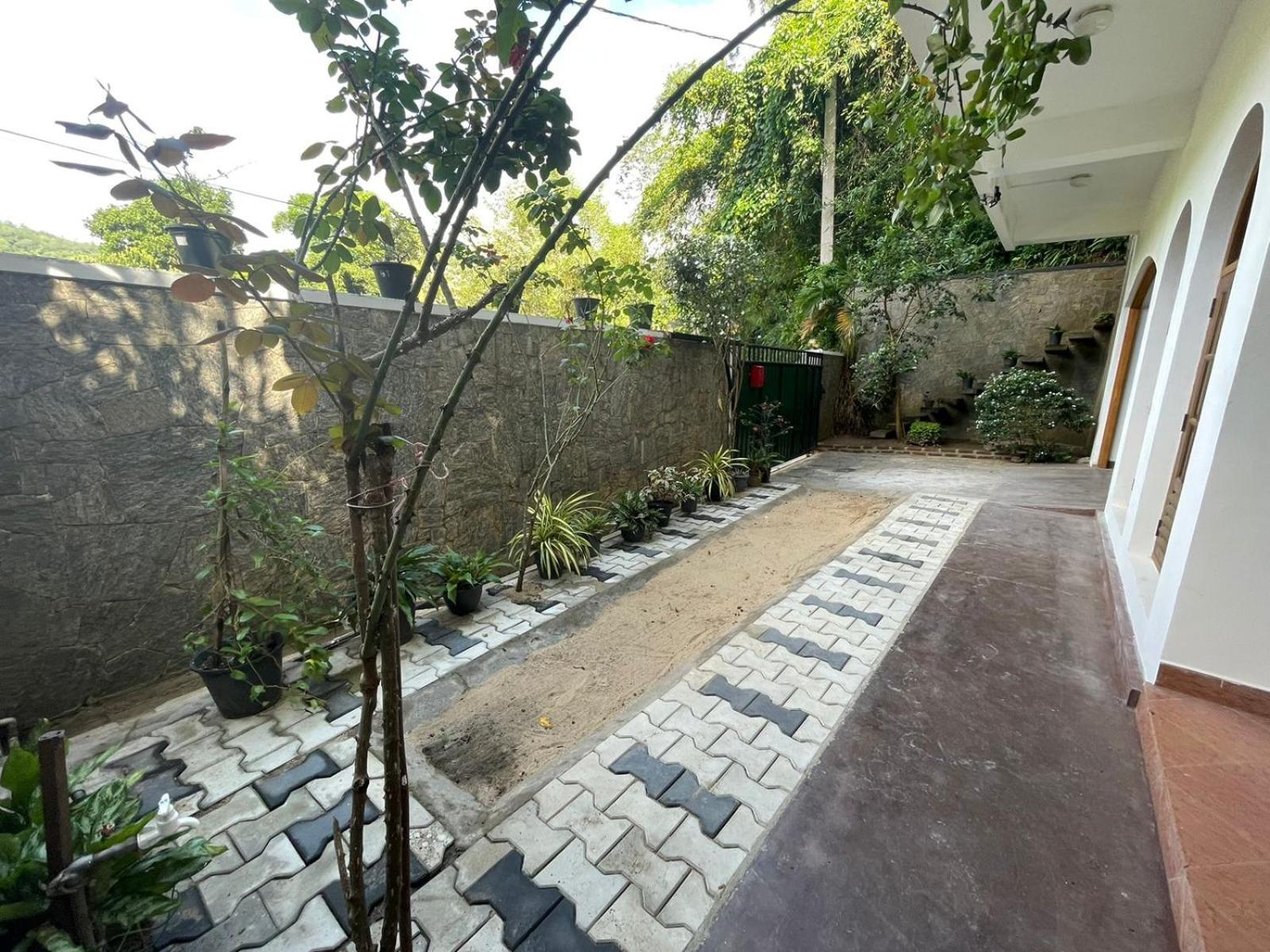 Villa Nine קנדי מראה חיצוני תמונה