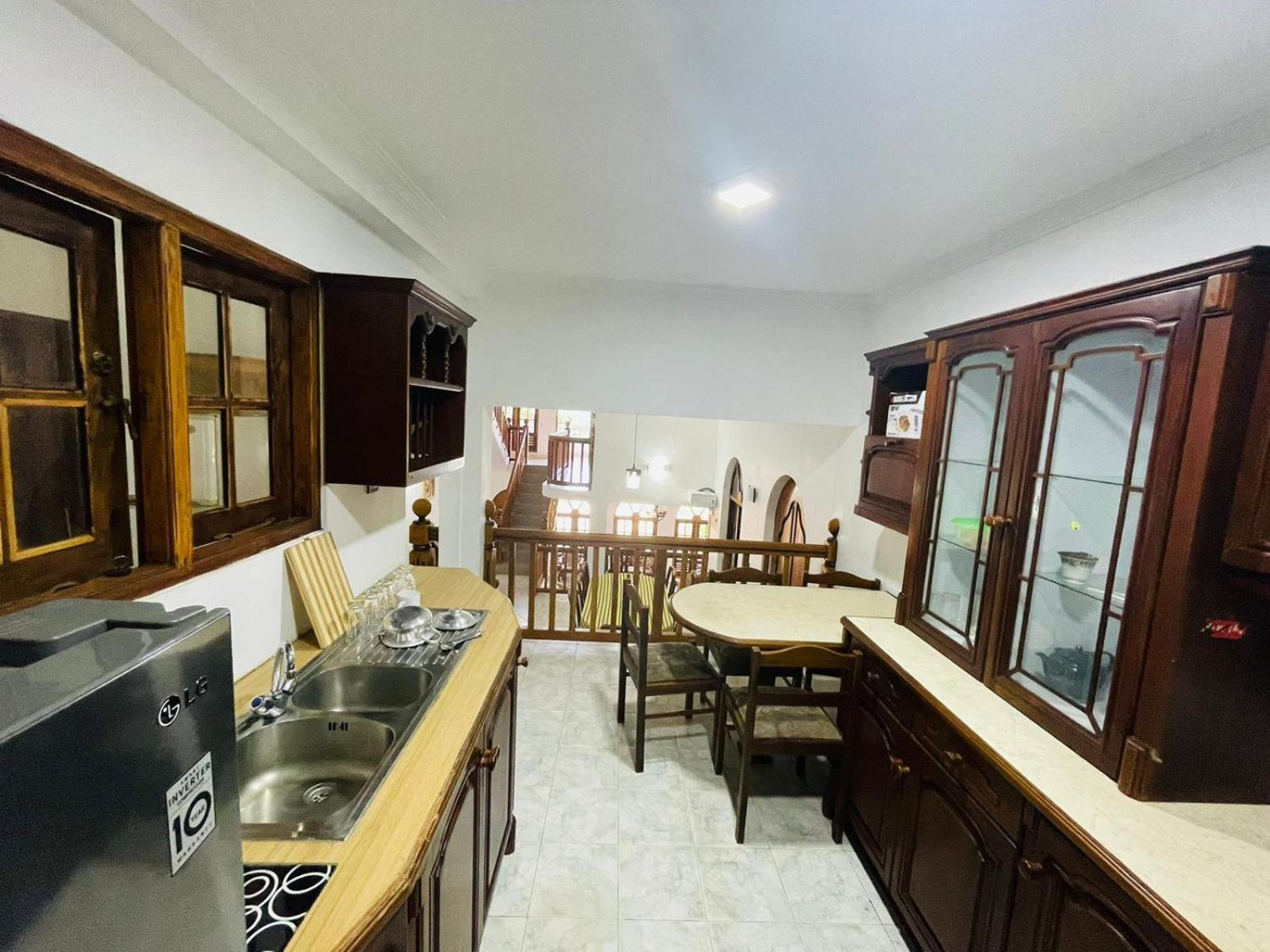 Villa Nine קנדי מראה חיצוני תמונה